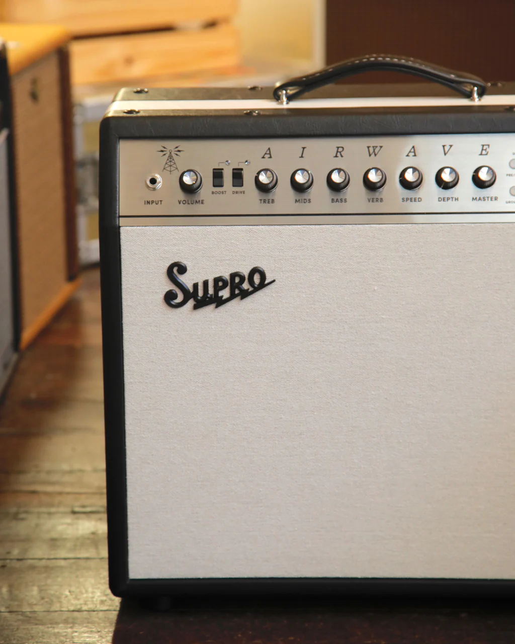 Supro Airwave 25-Watt 1x12" Valve Guitar Amplifier - Image 2