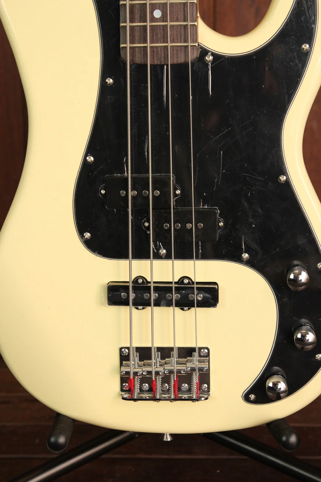 SX Vintage StylePB Bass Solidbody Electric Bass Guitar Vintage White - Image 3