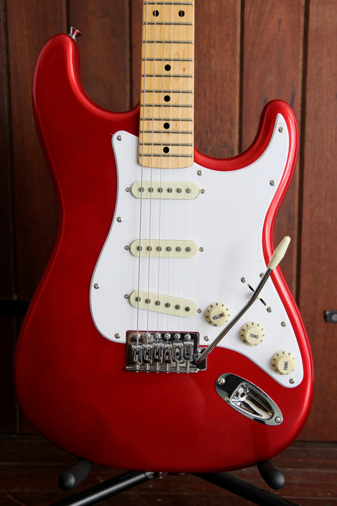 SX Vintage Style Electric Guitar Candy Apple Red with Bag - Image 4