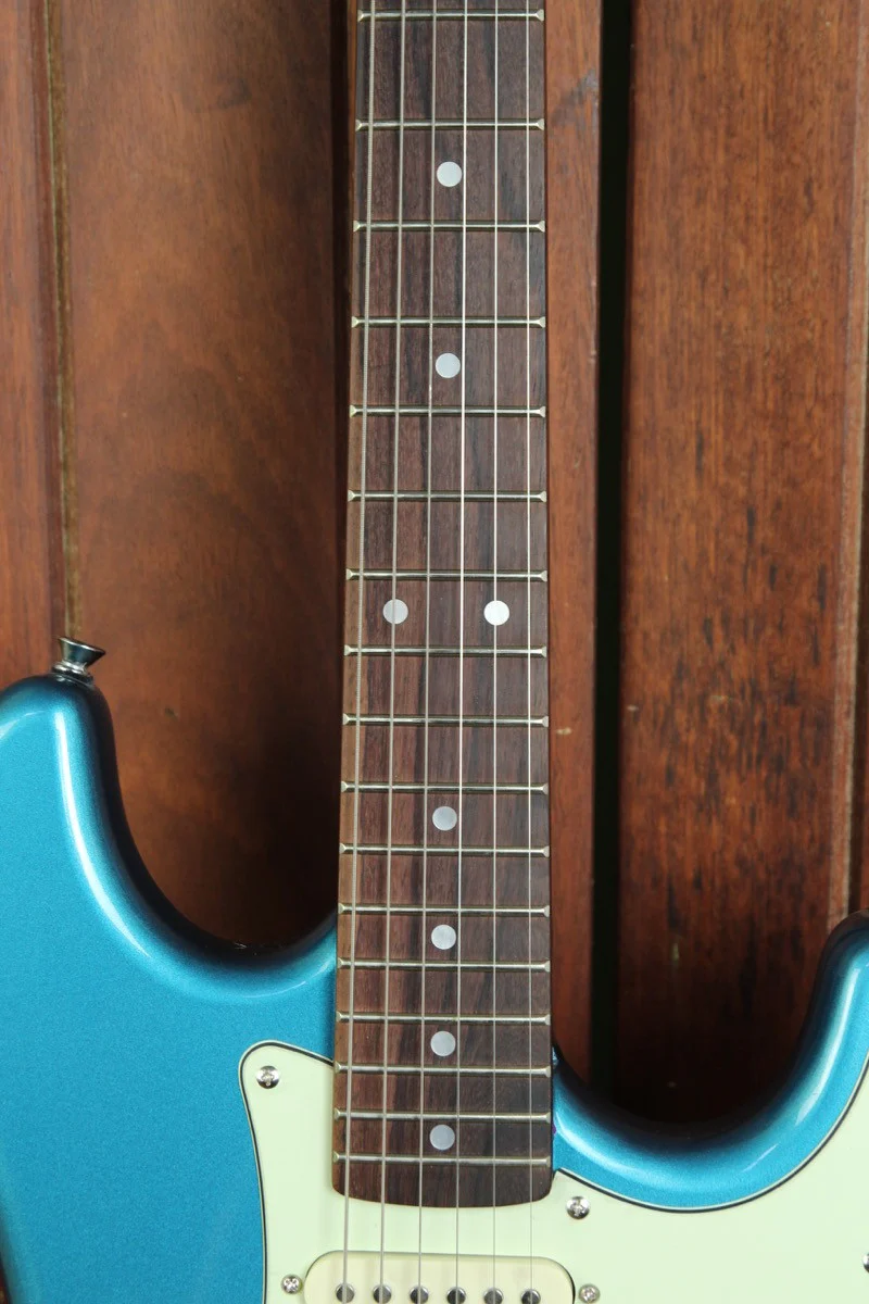 SX Vintage Style Electric Guitar Lake Placid Blue with Bag - Image 5