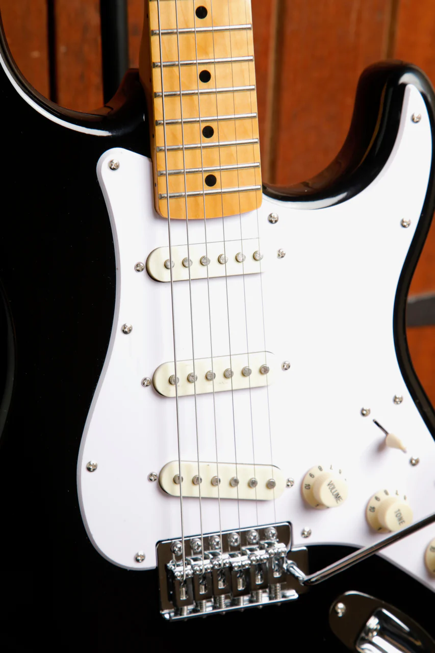 SX Vintage Style Electric Guitar Maple Black with Bag - Image 5
