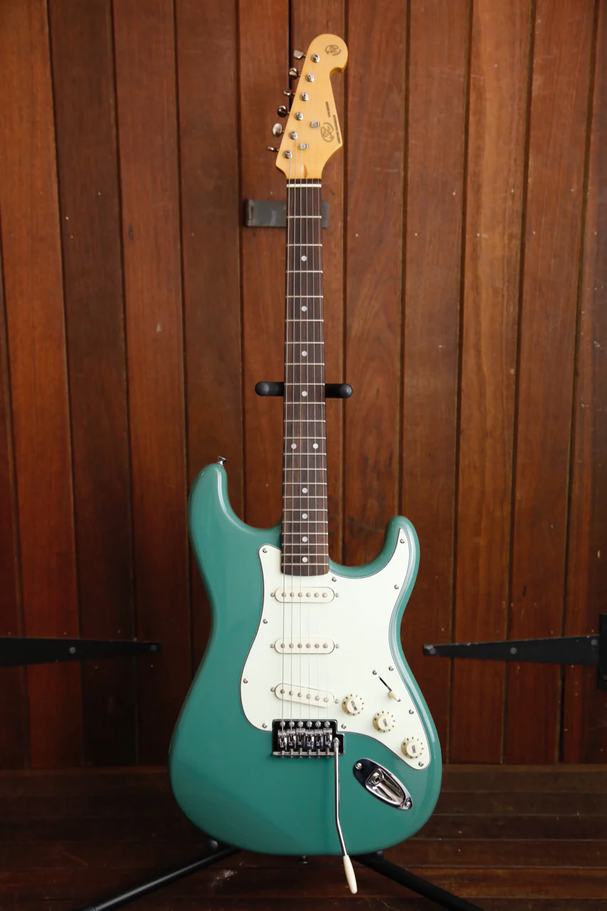 SX Vintage Style Electric Guitar Vintage Green With Bag - Image 2