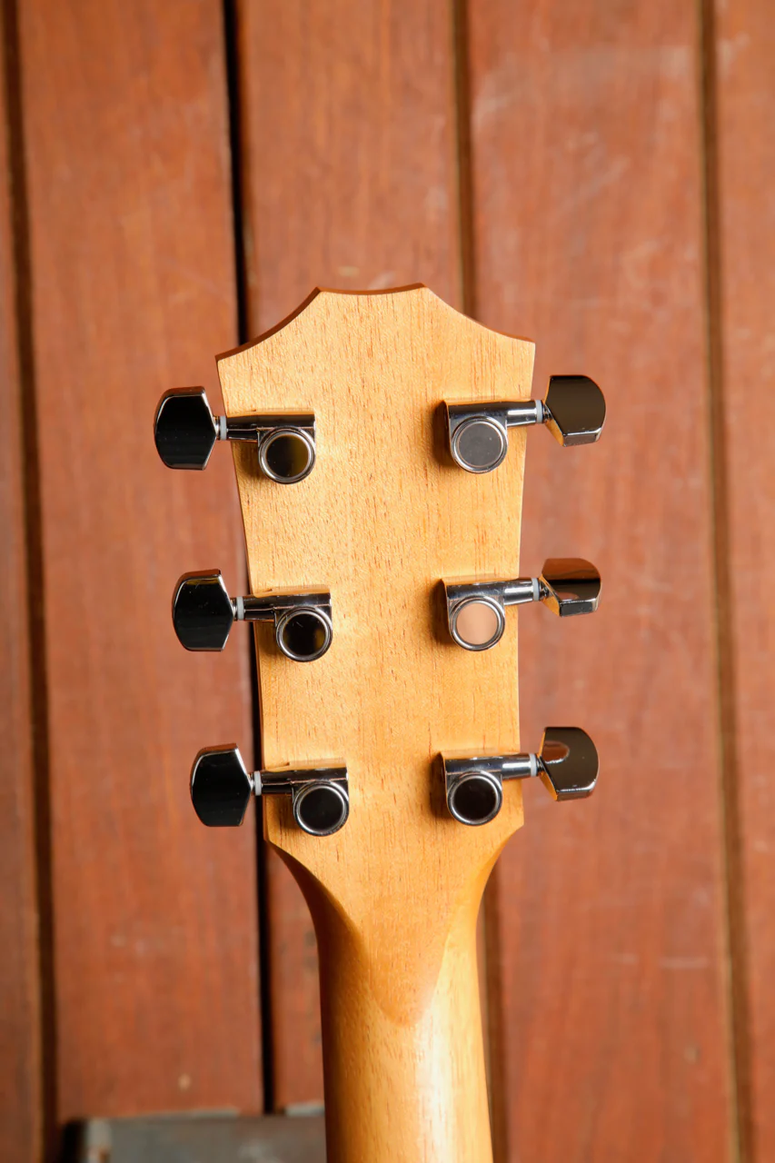 Taylor Academy 10e Walnut Left Handed Acoustic-Electric Guitar - Image 12