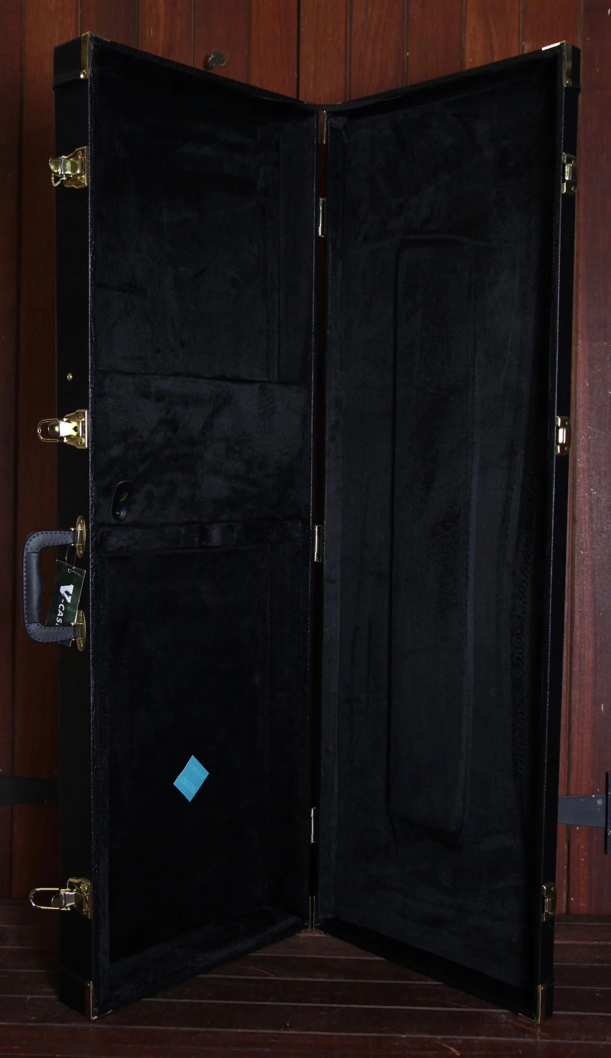 V-Case Hardshell 3/4 Bass Guitar Case HC834 - Image 3