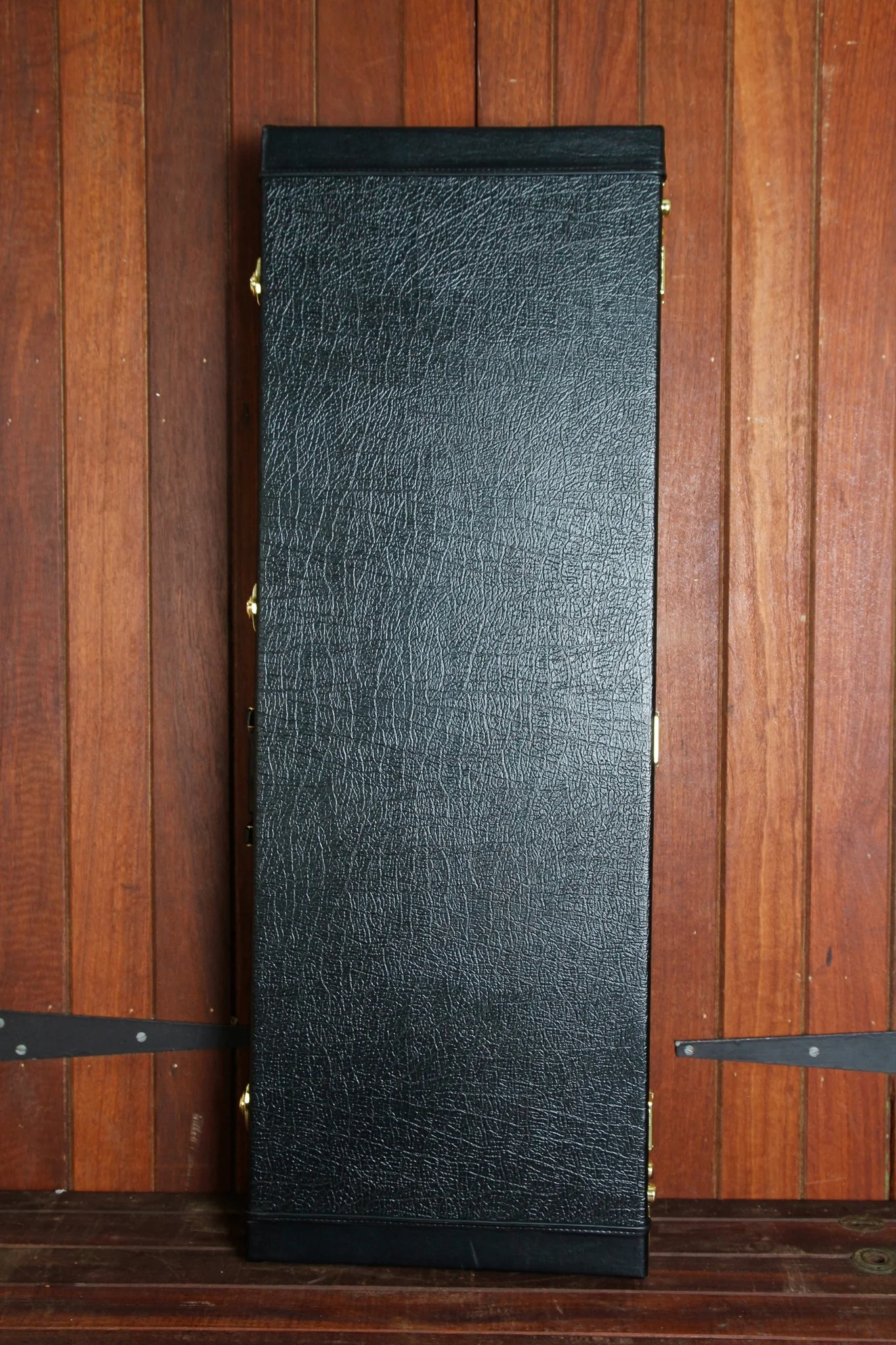 V-Case Hardshell Strat®/Tele® Multifit Electric Guitar Case HC1010