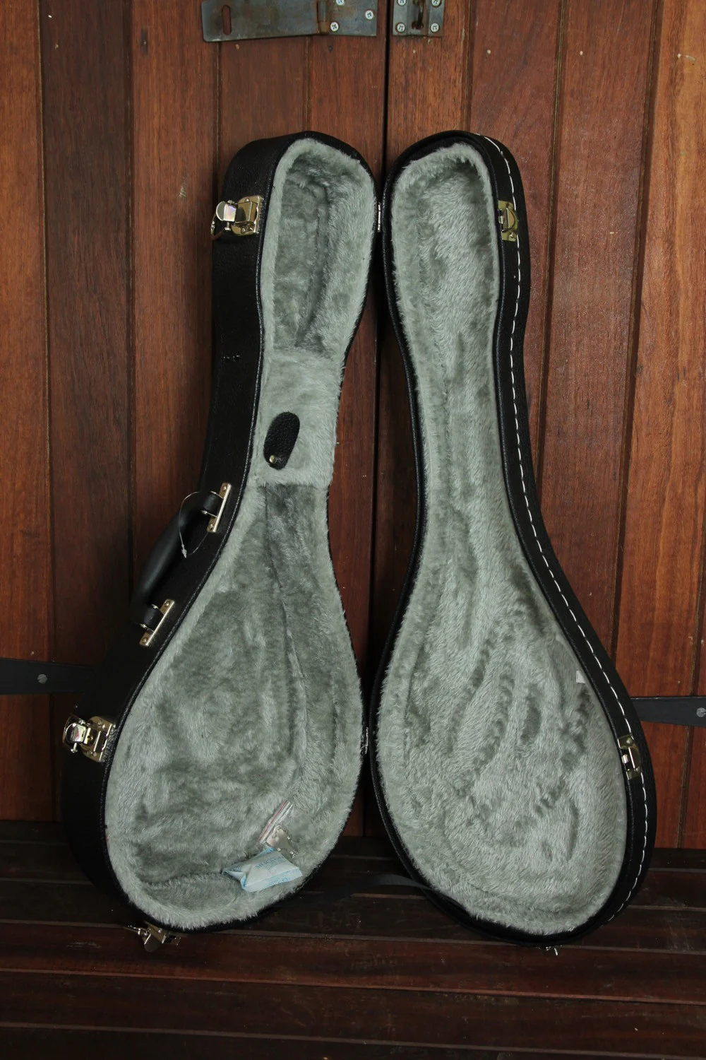 V-Case Mandolin Hardshell Case - Image 2