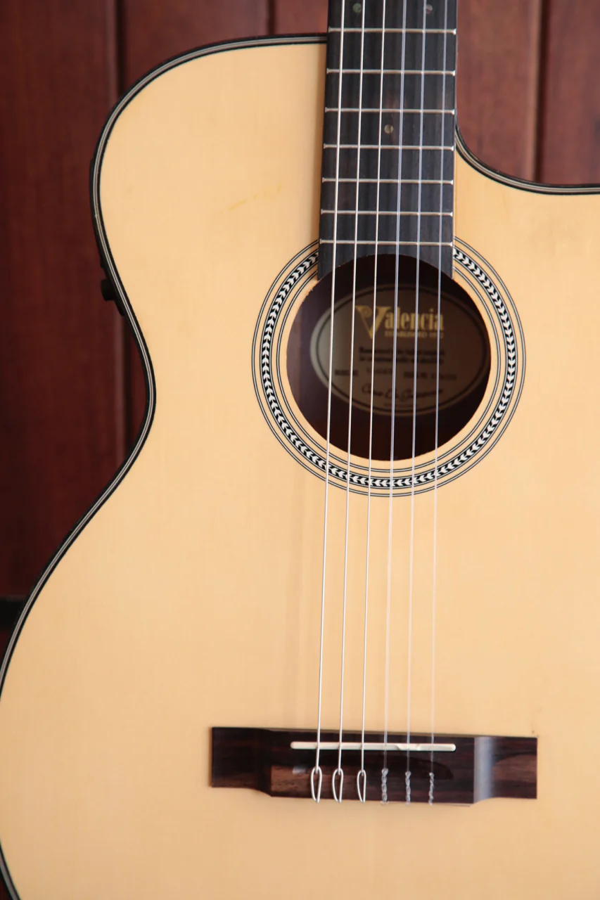 Valencia VA434CE Series Classical Nylon Acoustic-Electric Guitar - Image 3