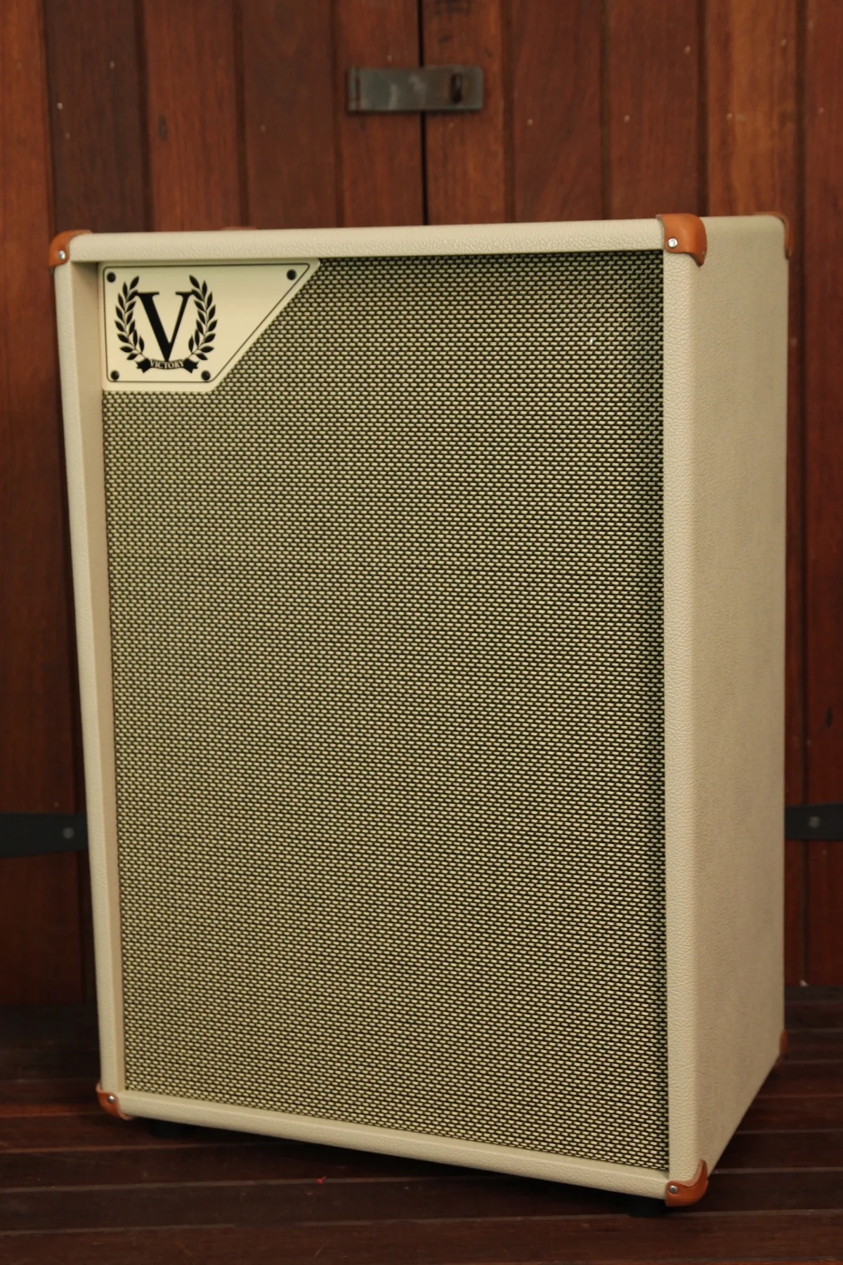 Victory Amplification V212-VCD 2x12" Vertical Speaker Cabinet - Image 4