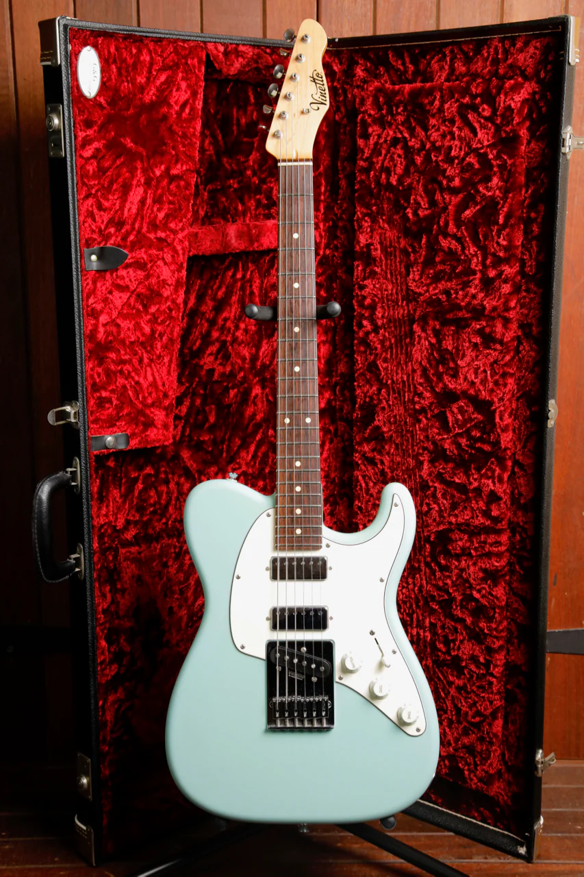 Vinetto Legato Solidbody T Daphne Blue Electric Guitar 2006 Pre-Owned - Image 2