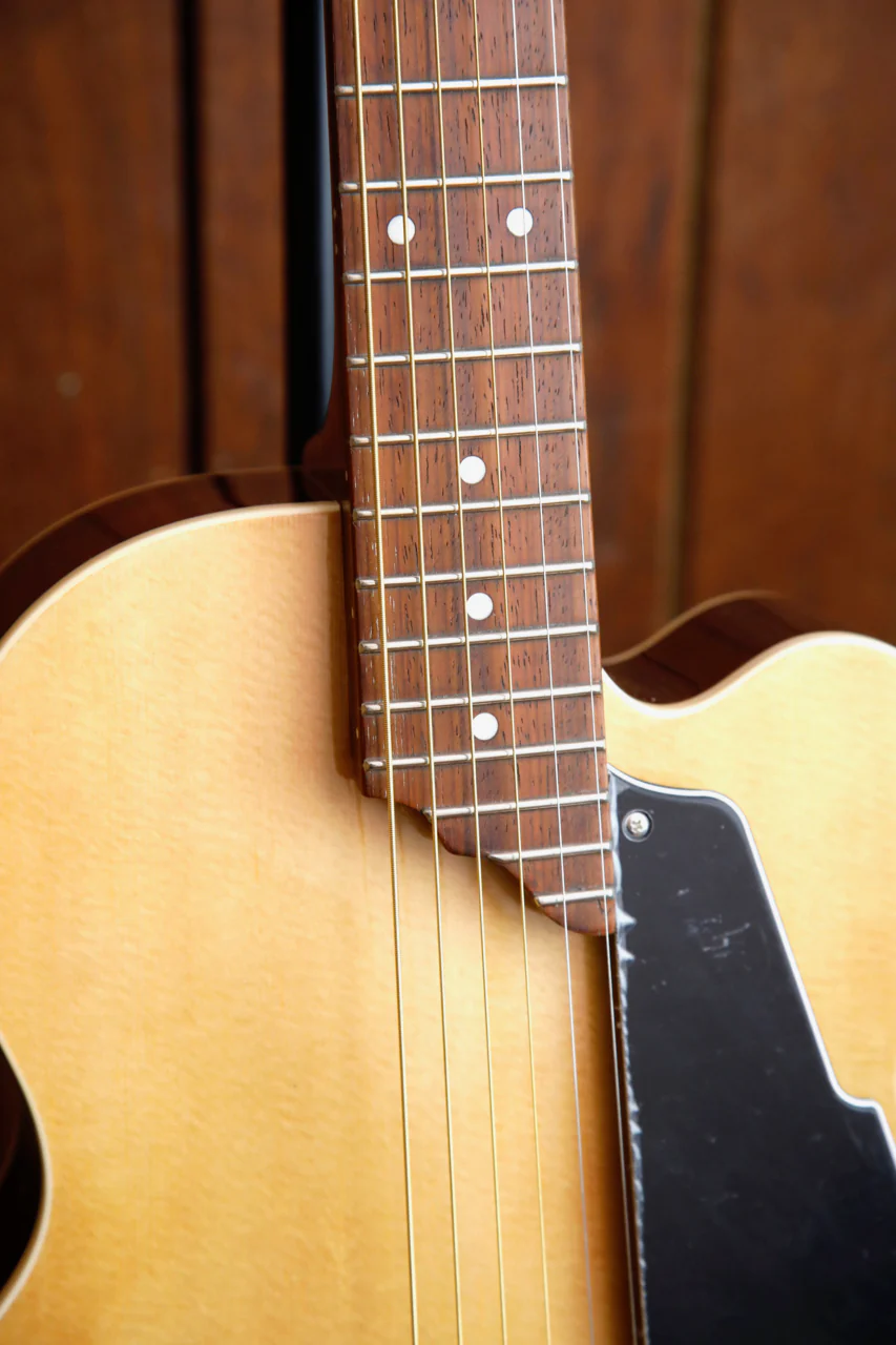Vox Giulietta VGA-3PS Natural Archtop Electric Guitar - Image 5