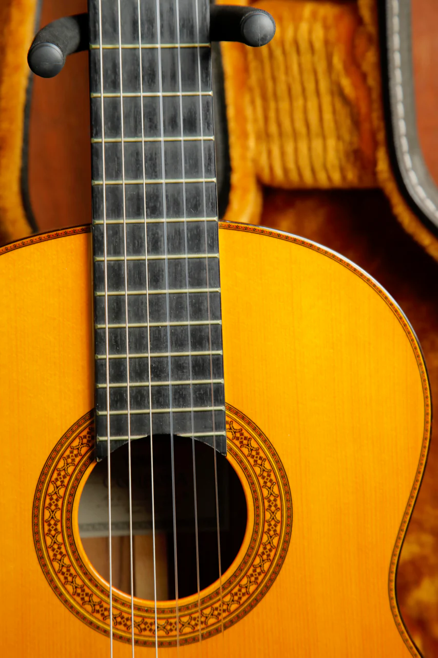 Yamaha CG-180SA Vintage Classical Guitar With Hardcase Pre-Owned - Image 5