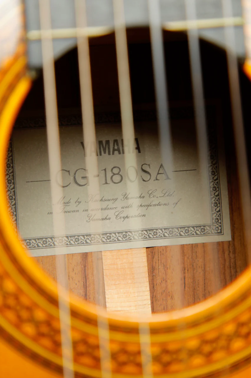 Yamaha CG-180SA Vintage Classical Guitar With Hardcase Pre-Owned - Image 7