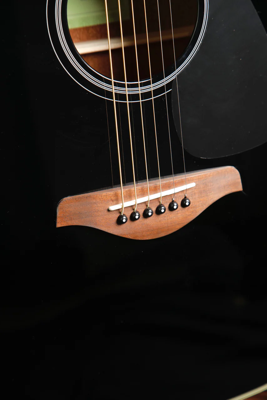 Yamaha FG820 Dreadnought Gloss Black Acoustic Guitar - Image 6
