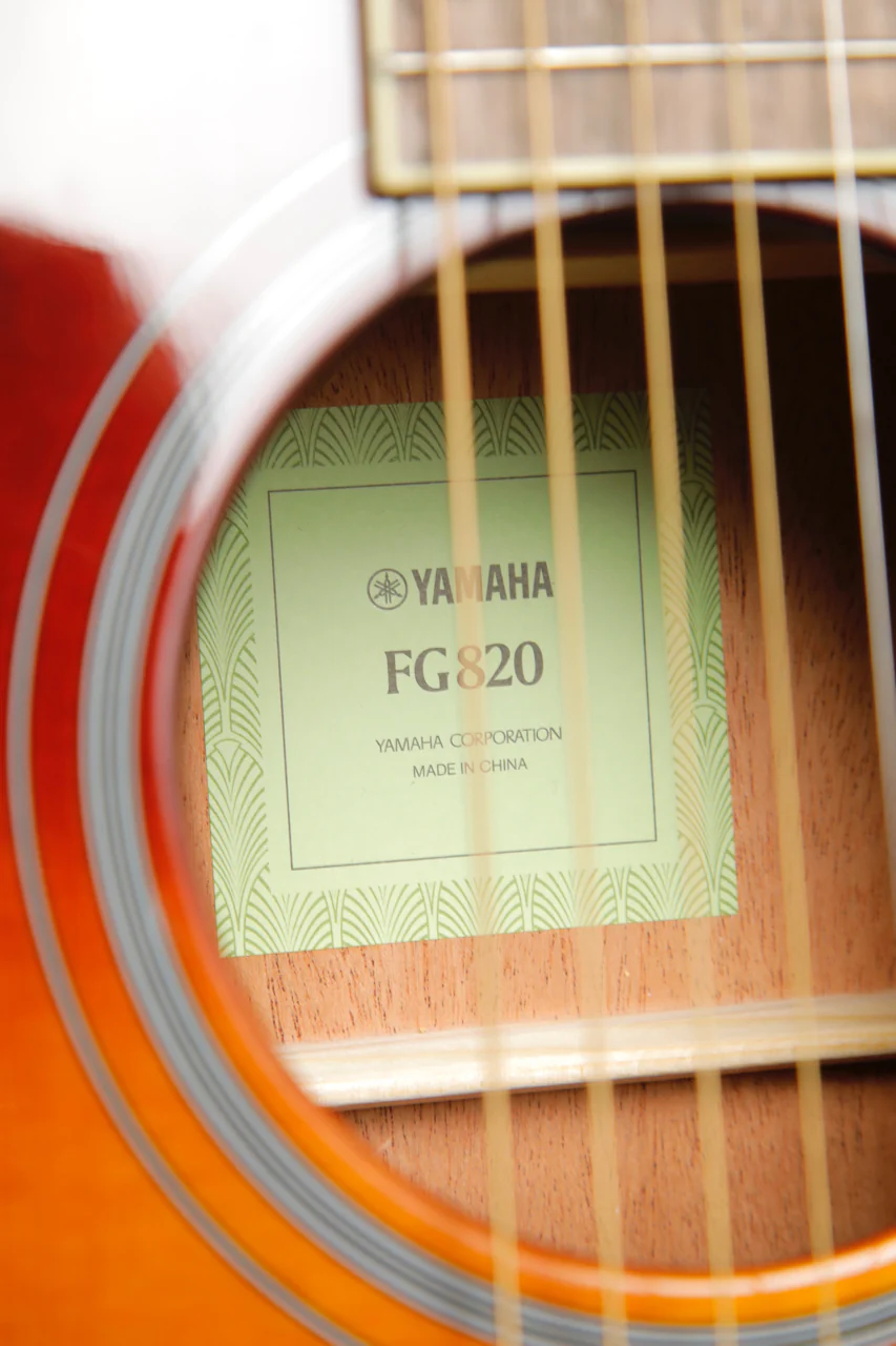 Yamaha FG820 Dreadnought Gloss Brown Sunburst Acoustic Guitar - Image 8